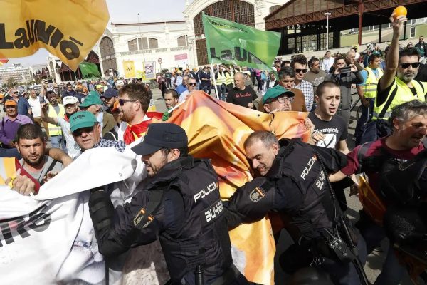 LA UNIÓ denuncia l'enviament de multes per part de la Delegació del Govern en relació amb la protesta del passat 22 de febrer en el Port de València