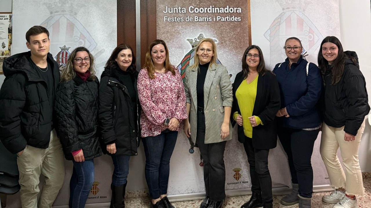 Isabel Itures, reelegida per majoria absoluta presidenta de la Coordinadora de Festes de Barris i Partides d’Alzira