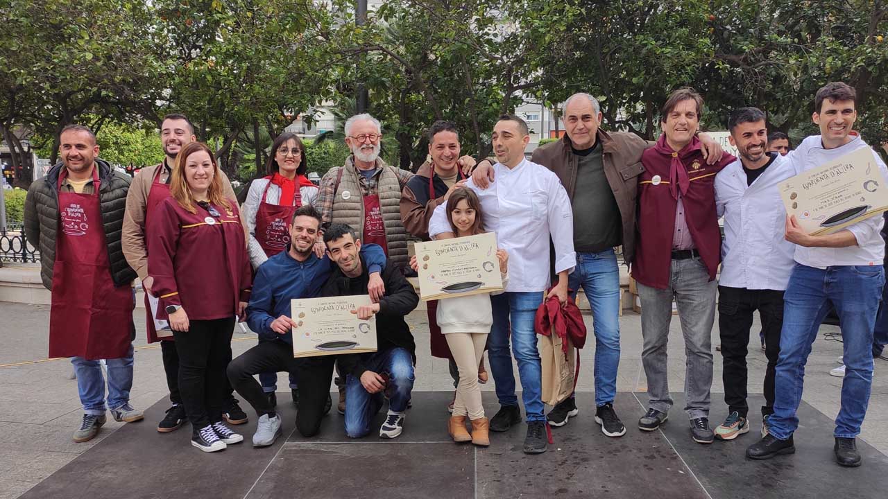 El cuiner Vicent Castillo, de Guadassuar, guanyador del IX Concurs d’Espardenyà d’Alzira