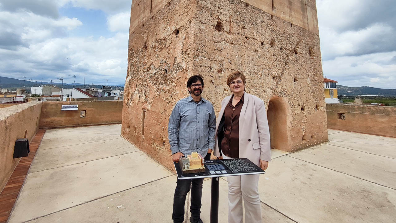 La mostra dels elements patrimonials de la Ribera Alta es podrà vore a partir d’ara al Castell d’Alfarb