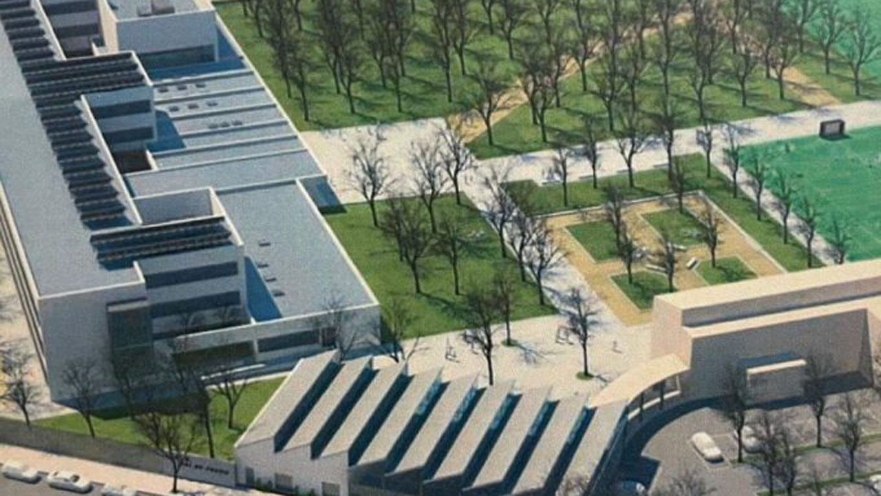L’Ajuntament d’Alzira aplicarà sancions a l’empresa adjudicatària si les obres de l’Institut Rei En Jaume no es reprenen