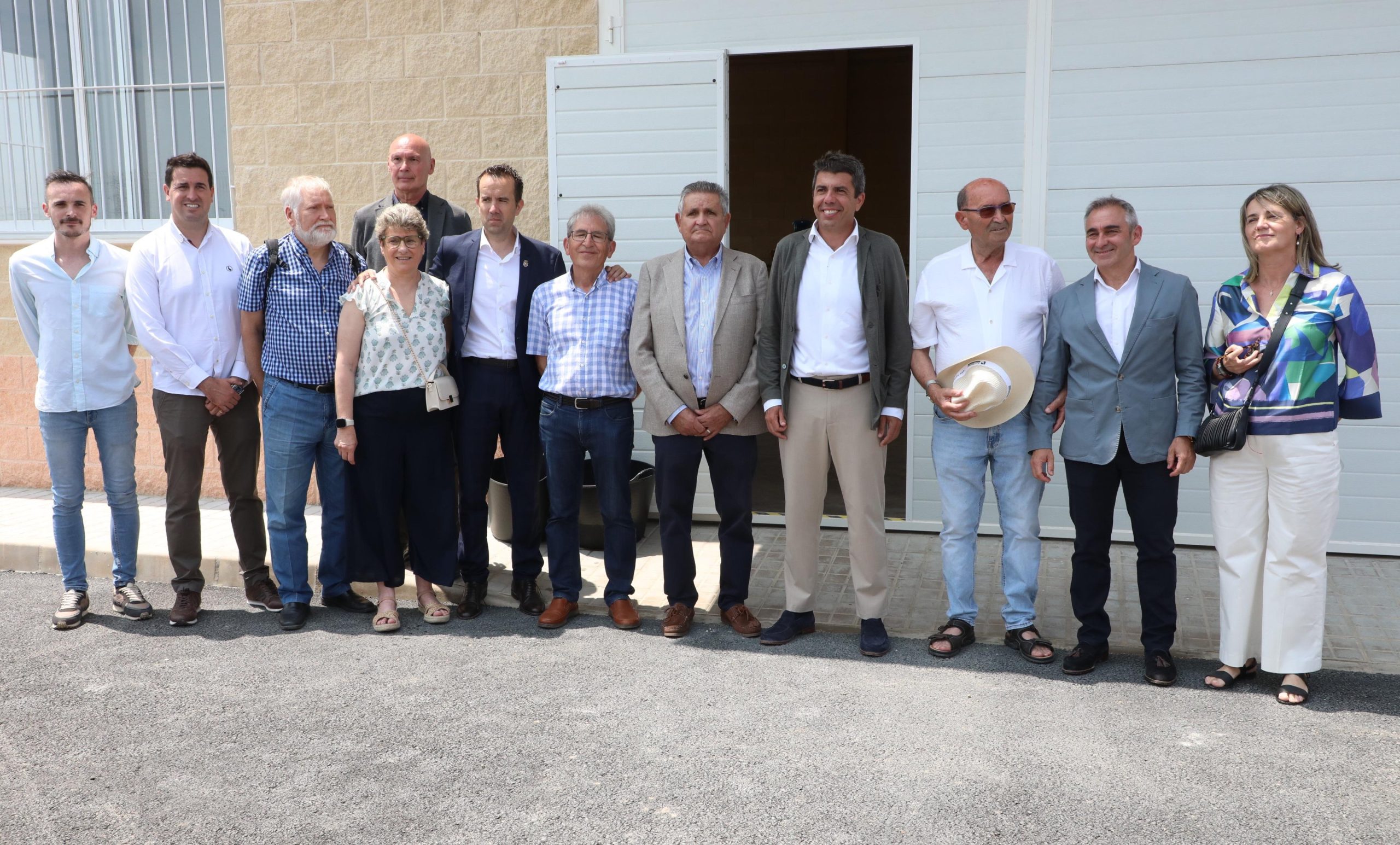 Carlos Mazón visita Alzira per a observar les obres de la Séquia Reial del Xúquer al polígon el Pla