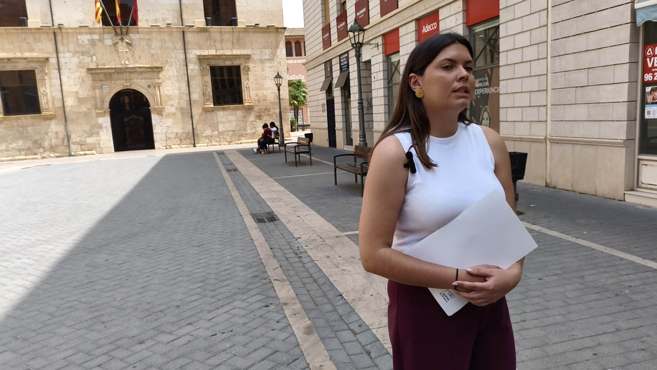 Mar Chordà ni se’n va ni pensa anar-se’n: seguix al seu escó com a membre d’UCIN mentre amplia la denúncia contra Enrique Montalvá
