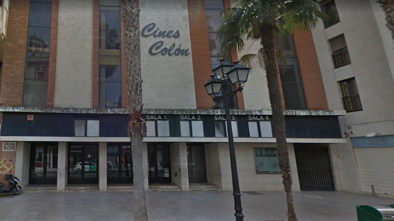 L’Ajuntament demanarà als propietaris del cine Colón que revisen l’estat de l’amiant del sostre, arran la proposta de Ciutadans