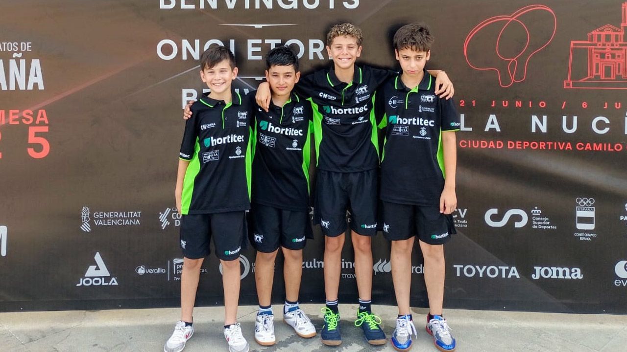 Els jugadors de l’Alzira Tenis Taula arriben a quarts de final del campionat d’Espanya