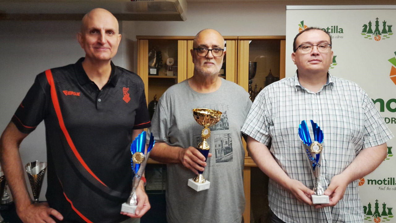 Sos i Roca guanyen dos tornejos d’escacs a Alzira
