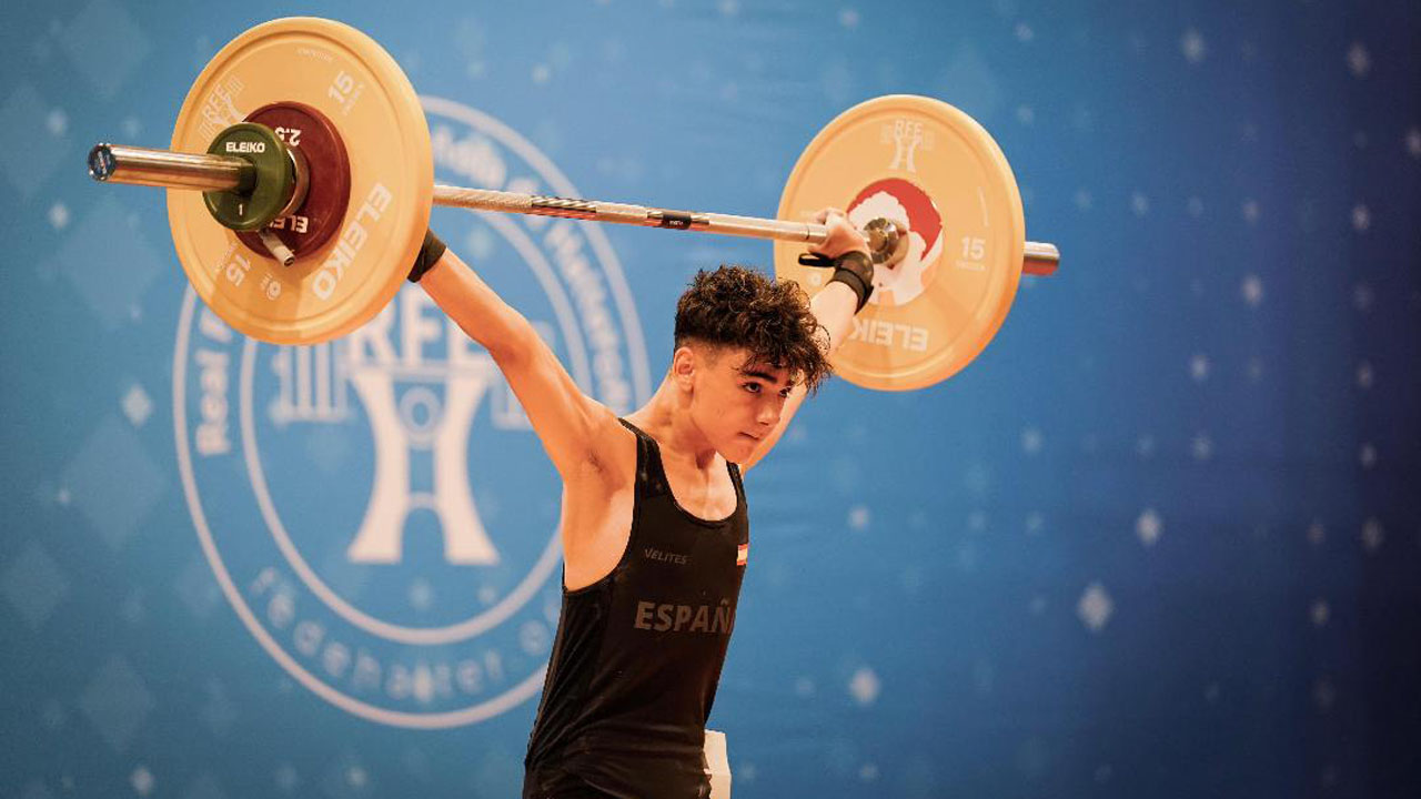 L’alzireny Álex Ramiro aconseguix el desé lloc en el Campionat d’Europa sub-15 d’halterofília