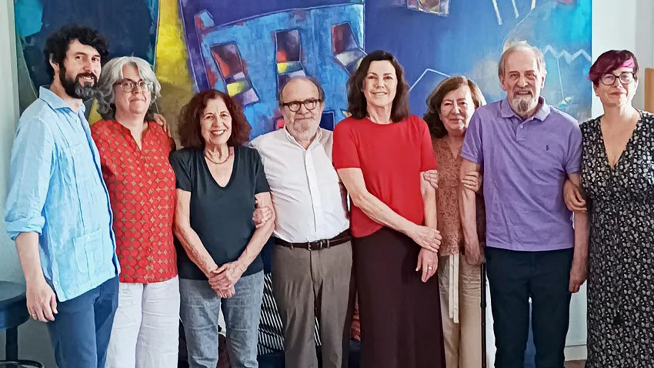 L’alzireny Víctor Filgueira guanya el premi Francisco Brines de poesia en valencià pel llibre “La cendra espargida”, que veurà la llum a la tardor