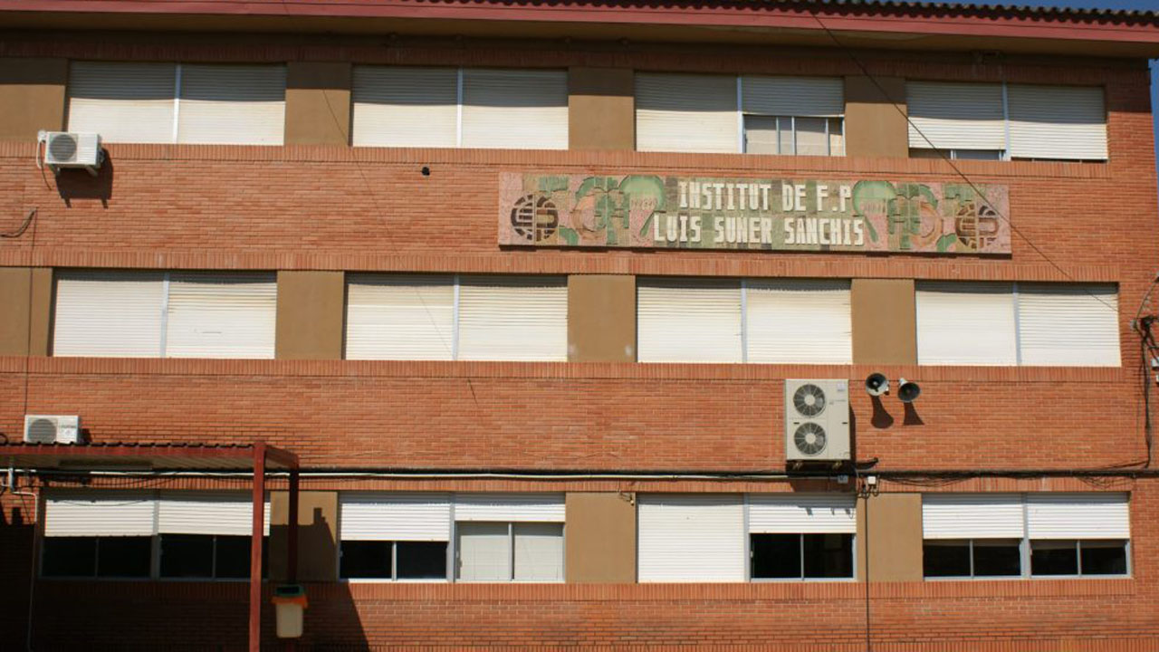 L’Ajuntament d’Alzira plantejarà a la Conselleria construir noves instal·lacions per a l’institut Luis Suñer en la zona educativa de Tulell