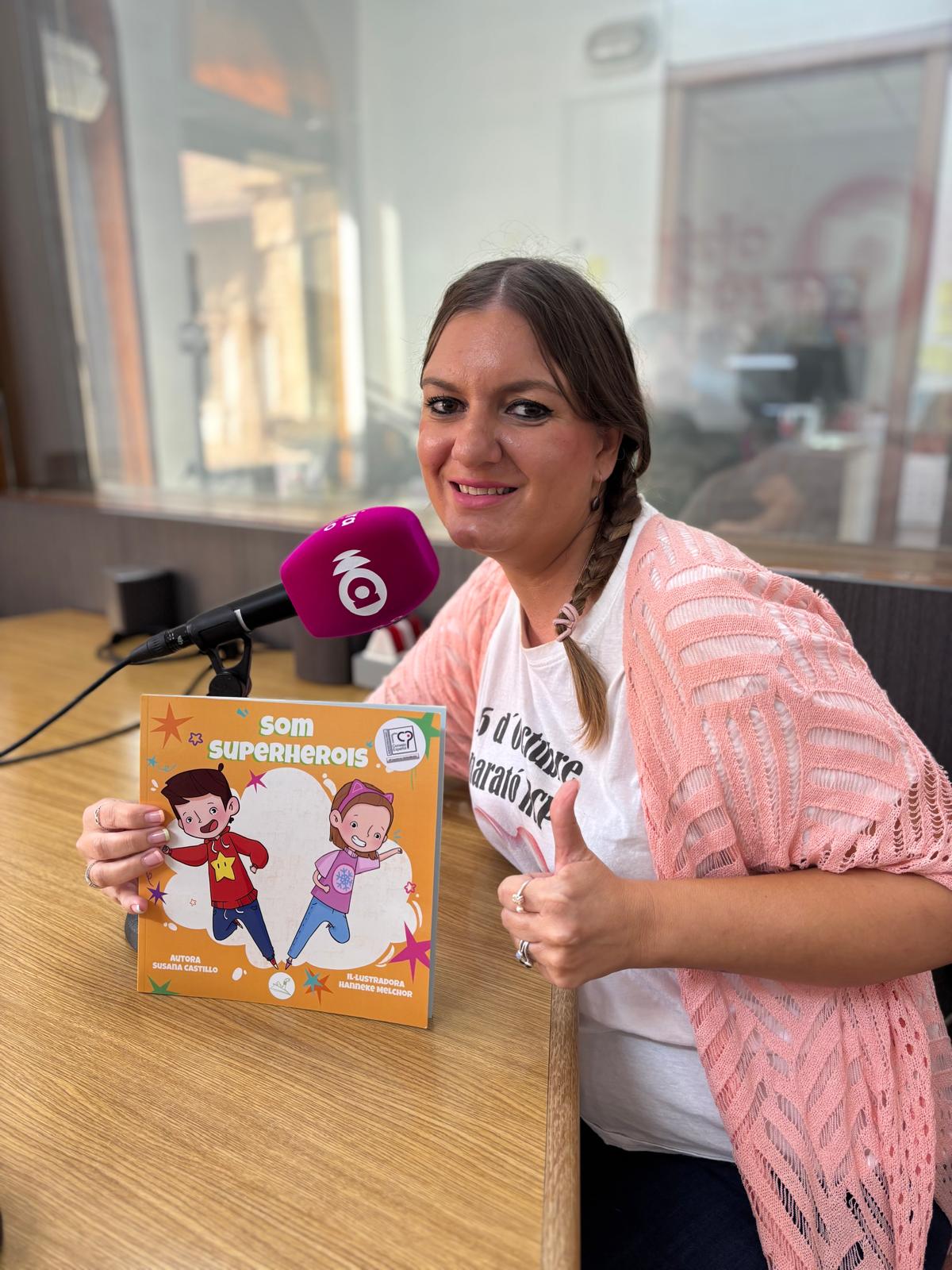 La infermera alzirenya Susana Castillo publica un llibre que ensenyar als més menuts com fer la reanimació cardiopulmonar