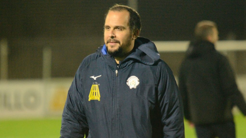 Coneixem més del nou entrenador de la UD Alzira, Ramón Llopis