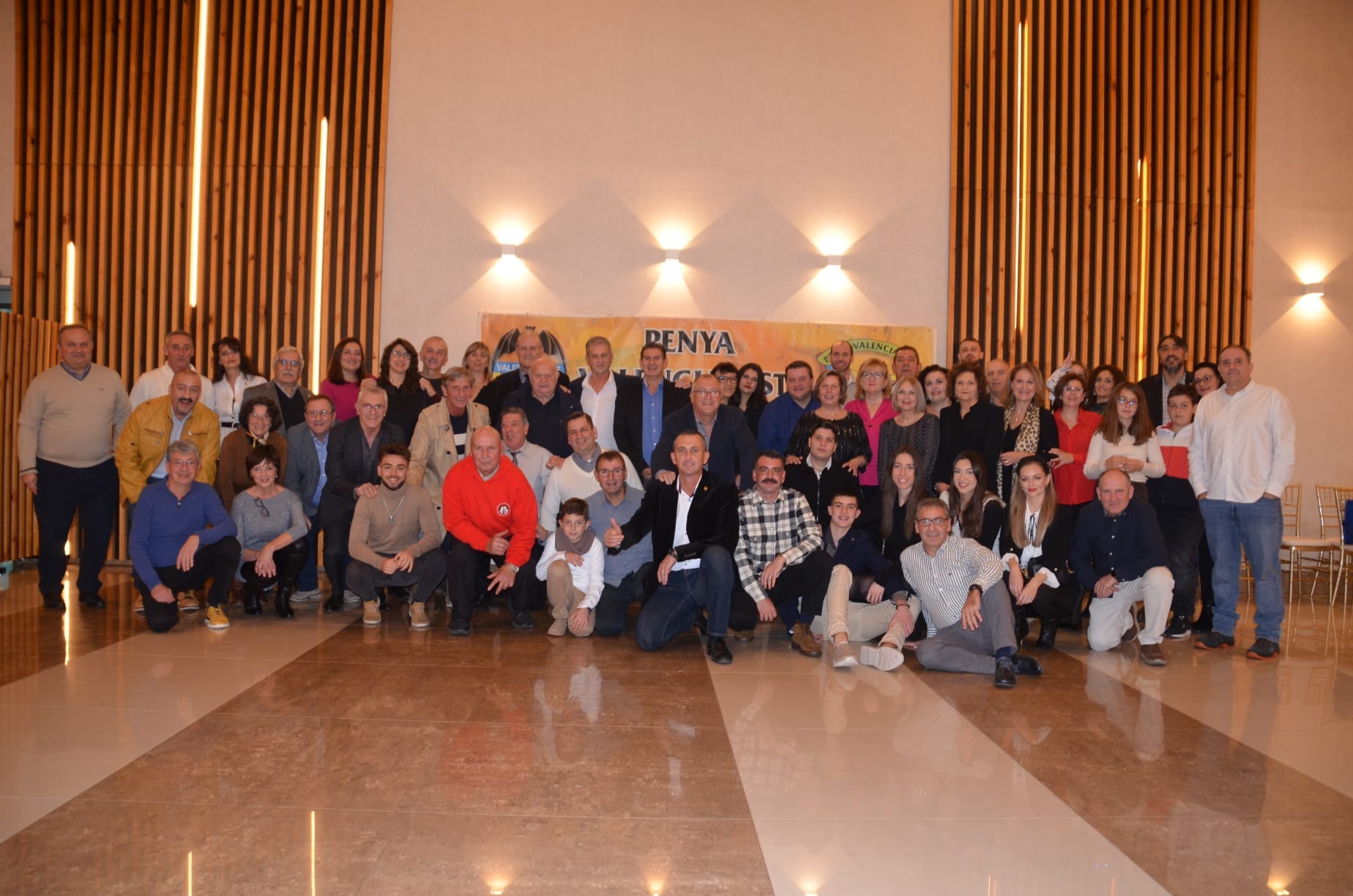 La penya valencianista de la Barraca celebra el 33 aniversari