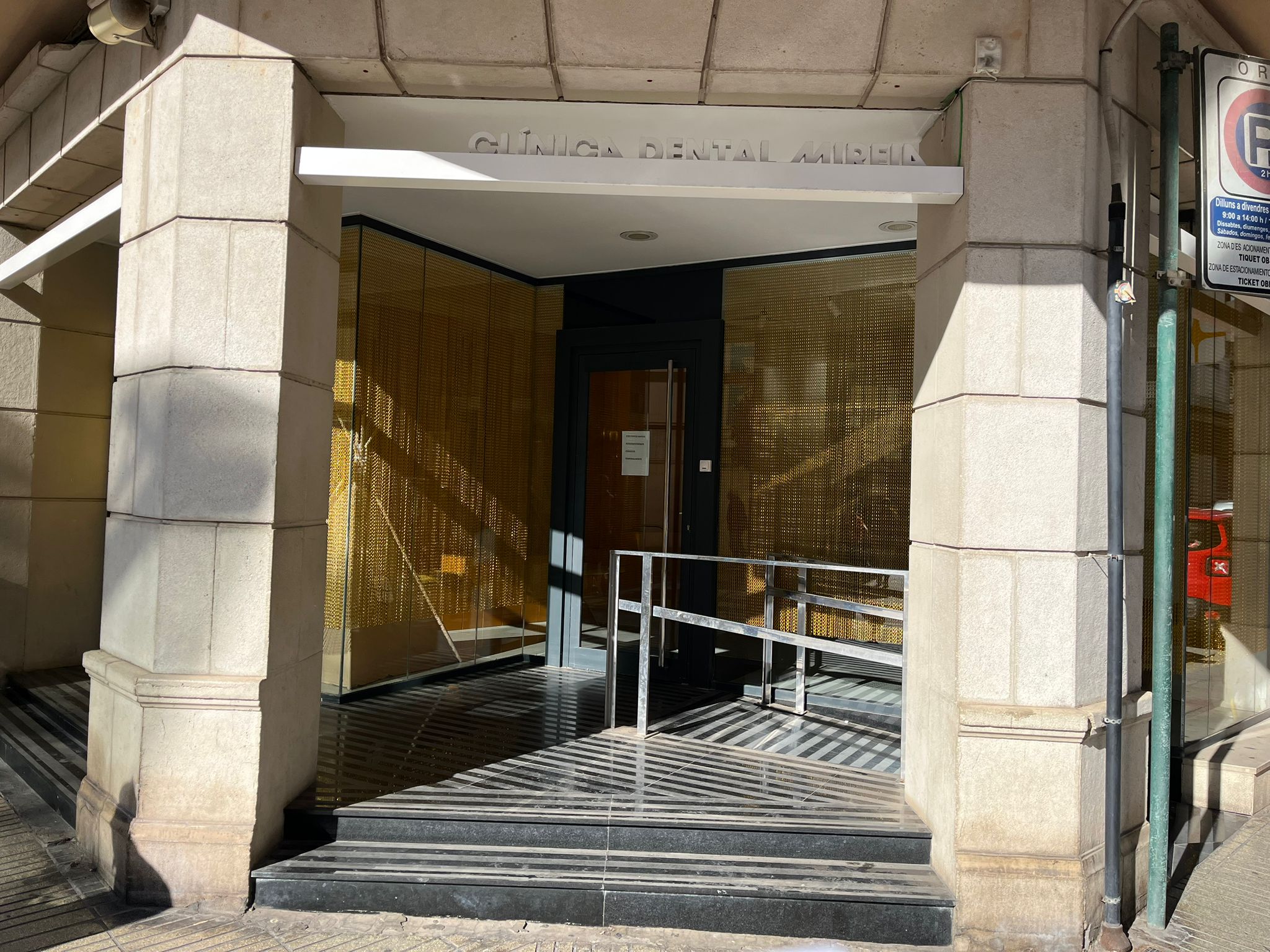 La clínica dental d’Alzira on va ser atesa la xiqueta morta no tenia autorització per a fer “sedació amb fàrmacs intravenosos”