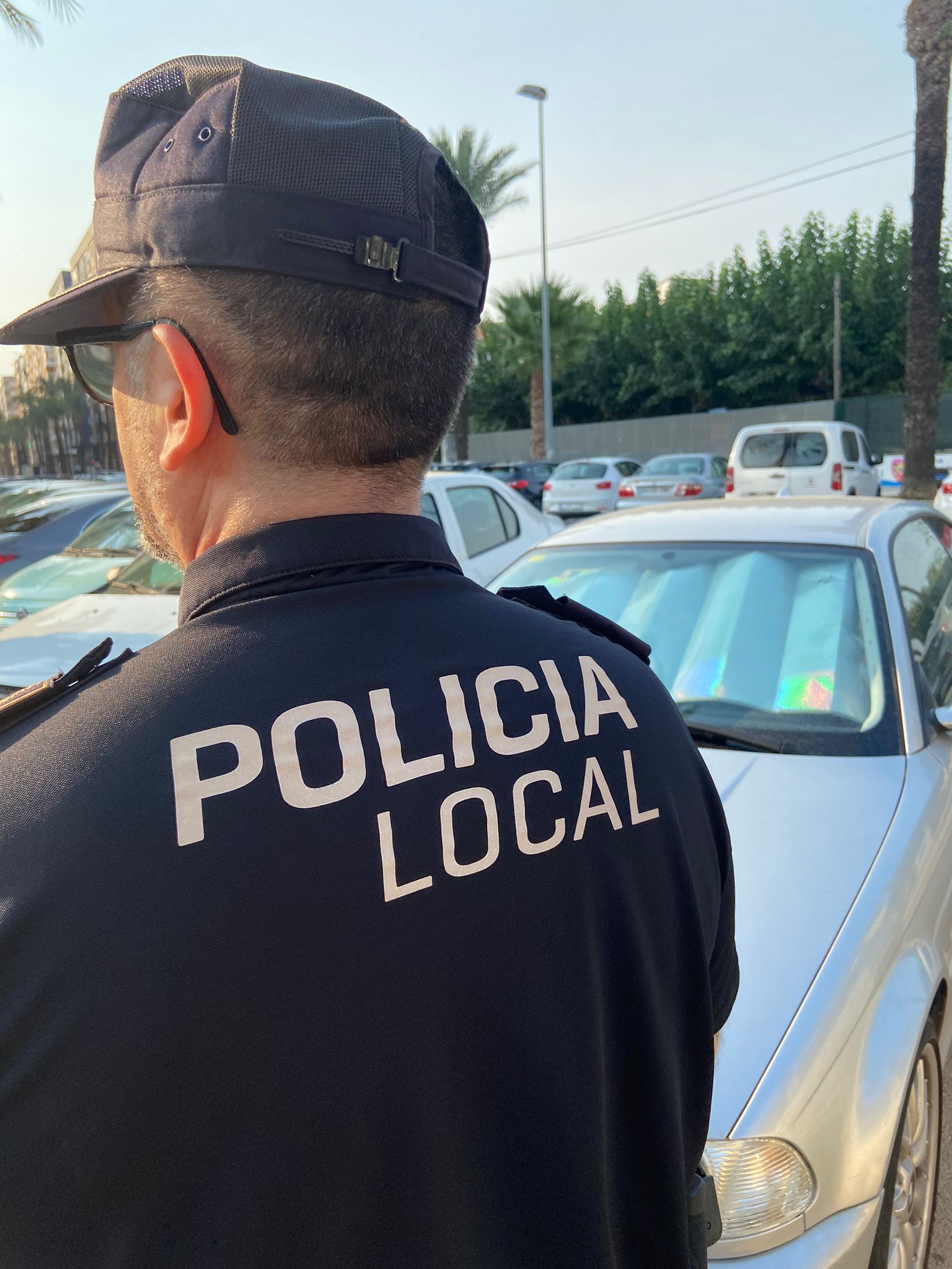 La Policia Local deté in fraganti a dos presumptes autors d’un robatori en Les Barraques