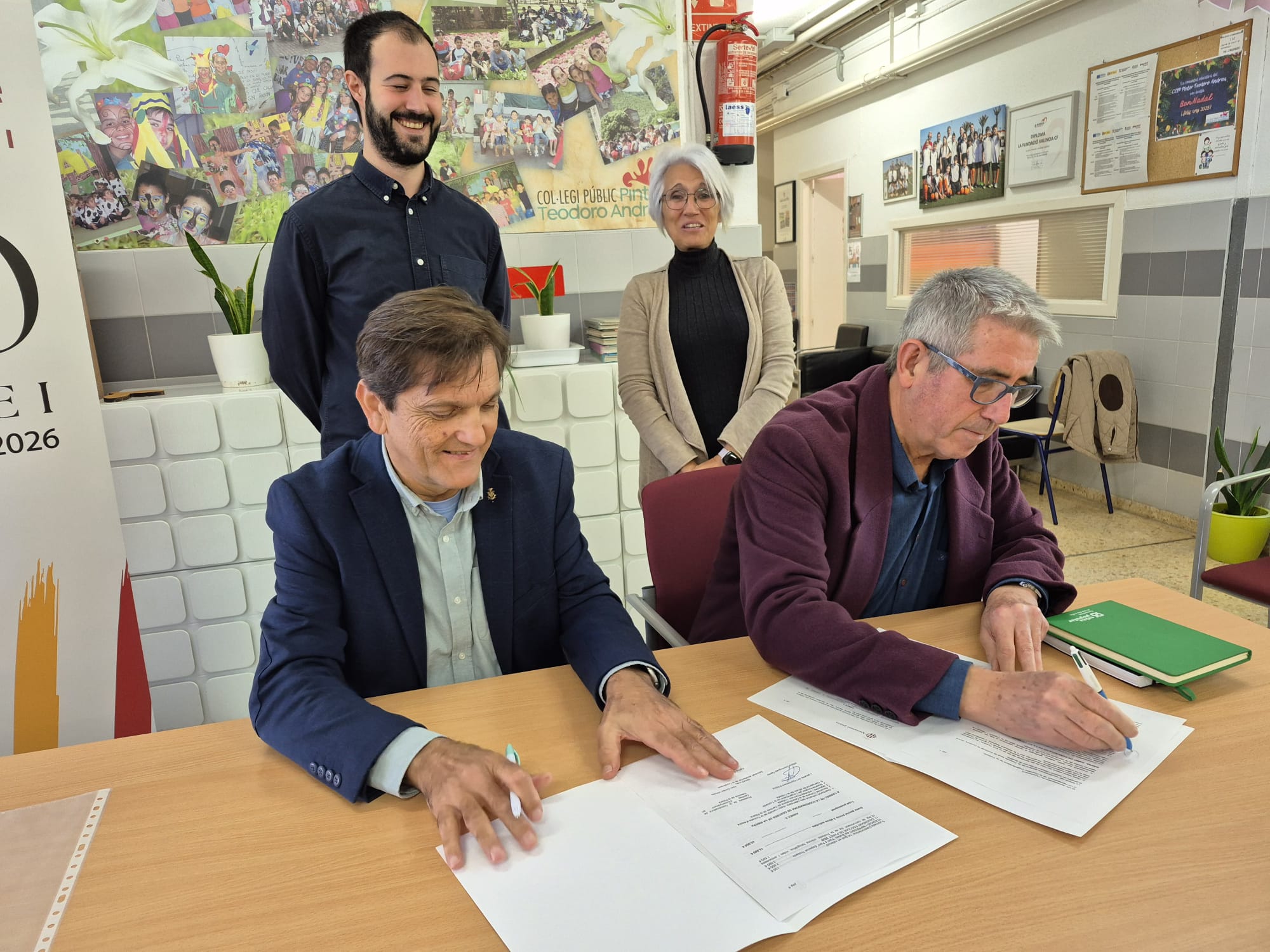 L’Ajuntament d’Alzira i Escola Valenciana signen el conveni per a celebrar la Trobada a Alzira el pròxim 19 d’abril