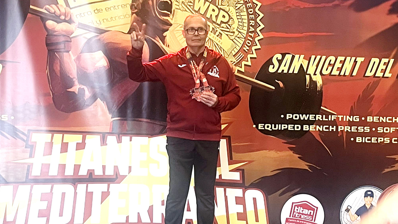 Toni Gordó bat dos rècords d’Espanya de press de banca i curl de bíceps