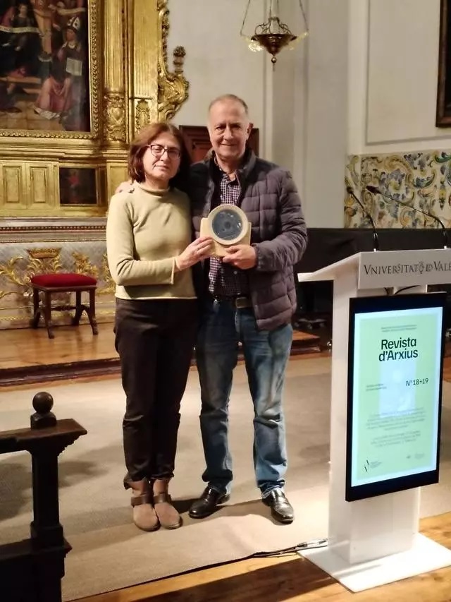 L’Associació d’Arxivers va retre ahir un homenatge a Aurelià Lairón en reconeixement per la seua extensa i valuosa tasca professional.