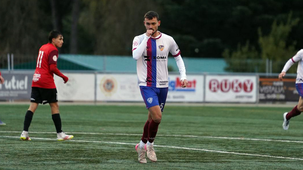 Empat de la UD a Utiel que el duu al descens