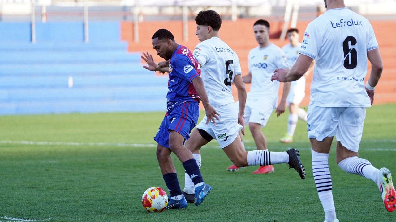 La UD es deixa un punt contra el Buñol (1-1)