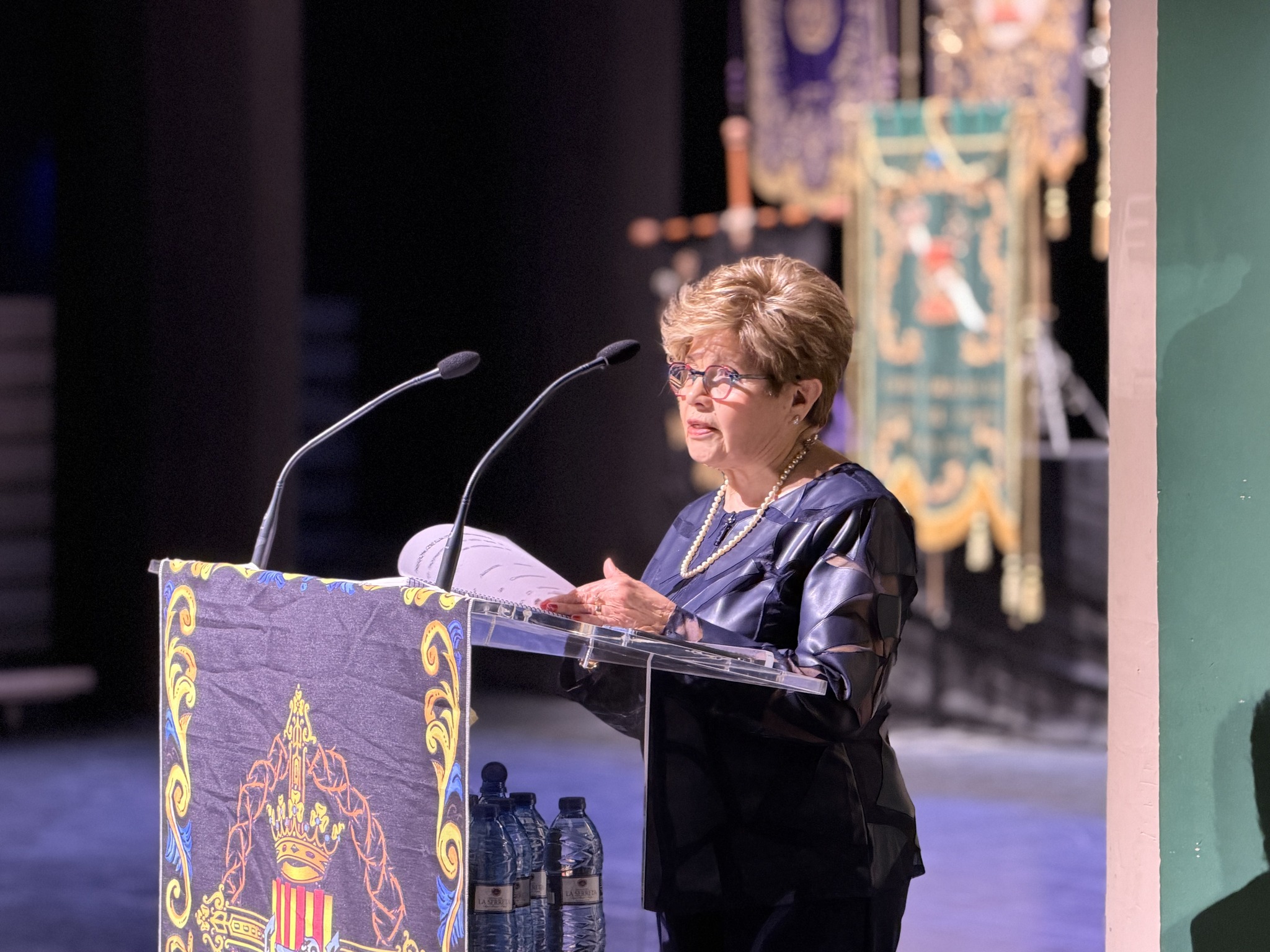 Mª Amparo Olivares va donar el dissabte el tret d’eixida de la Setmana Santa d´Alzira amb el tradicional pregó.