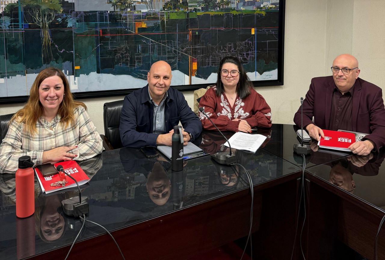 Els socialistes d’Alzira consideren “intolerables” els atacs verbals d’un assessor de Vox i exigixen mesures immediates per protegir la institució i la convivència democràtica.