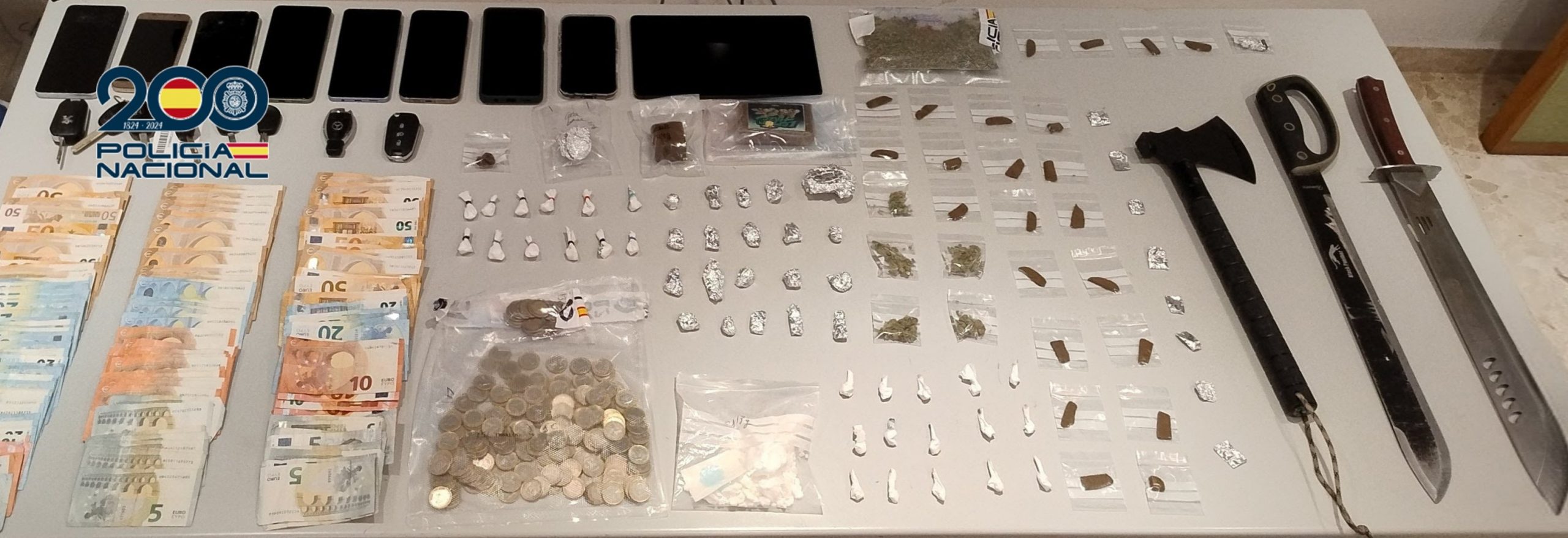 La Policia Nacional desarticula a Alzira una organització criminal dedicada al tràfic de drogues i a la receptació d’objectes robats amb set detinguts.