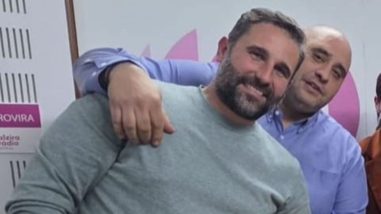 L’alcalde d’Alzira, Alfons Domínguez, formalitza el cessament dels assessors de Vox i Ciutadans arran d’un conjunt d’incidents polítics i administratius