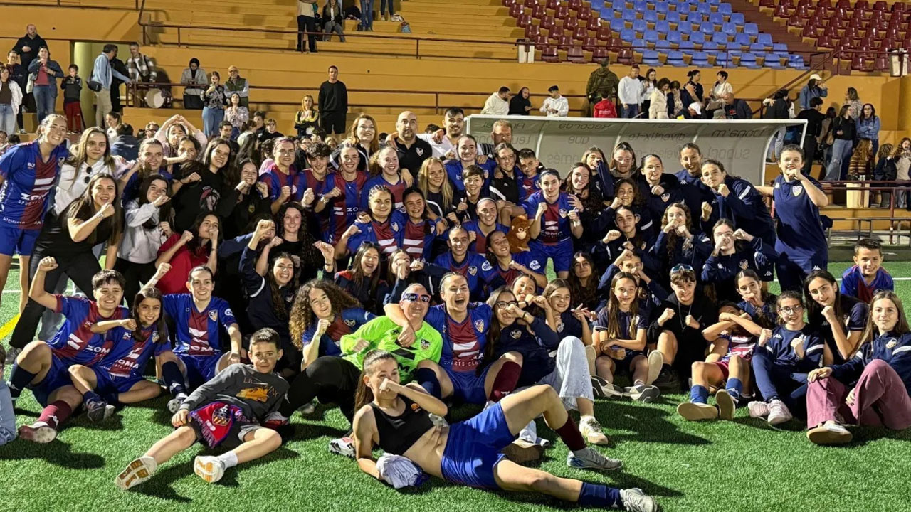 La UD Alzira femenina amateur obté el seu primer títol de lliga