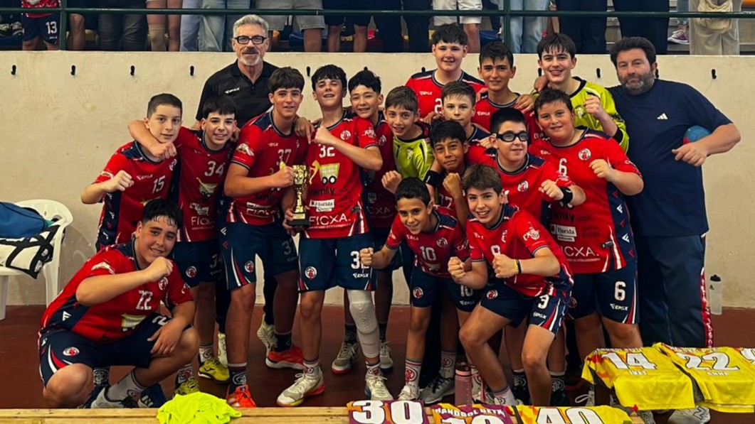 L’Infantil del Club d’Handbol Alzira, campió de la Copa Or Juan Torres