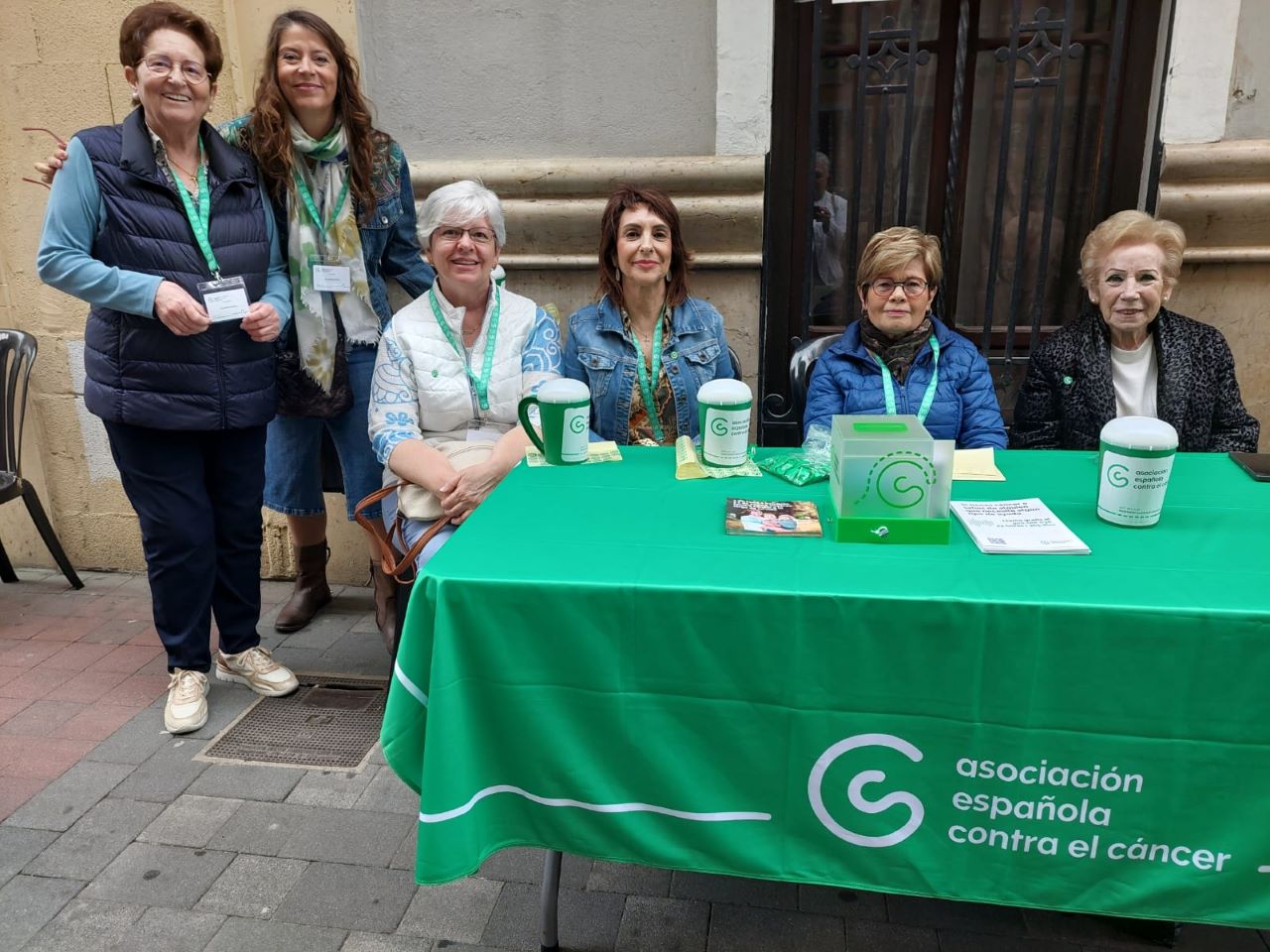 La Junta Local contra el Càncer d’Alzira recapta més de 7.500 euros en una jornada solidària amb gran participació ciutadana