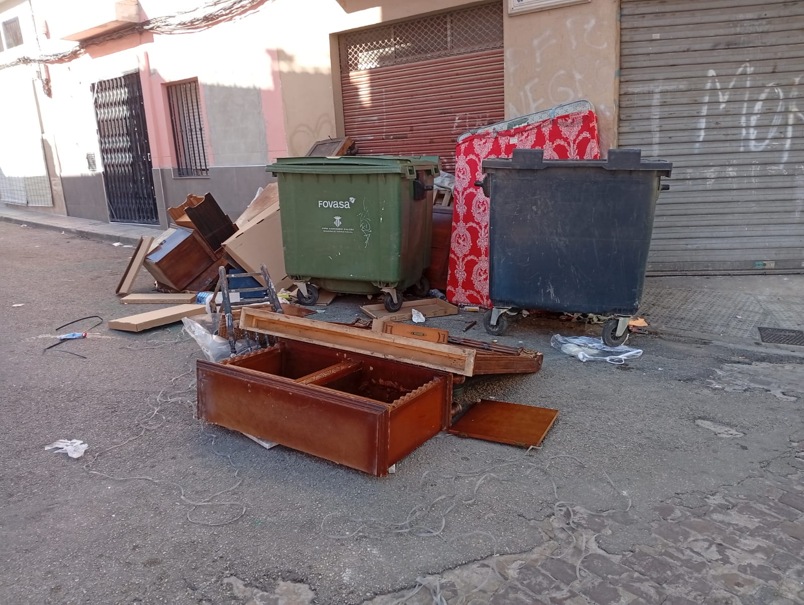 Les autoritats alzirenyes intensifiquen la vigilància contra els abocaments il·legals amb sancions i controls reforçats