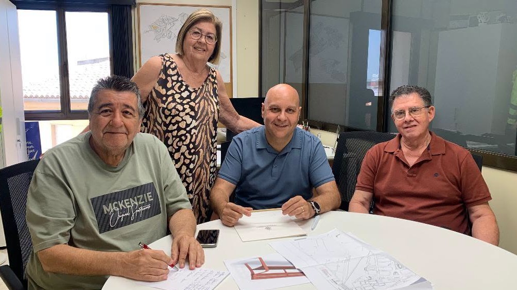 Els veïns de l’Alborxí-Luis Suñer reclamen l’eixida del mercat del dimecres i altres millores