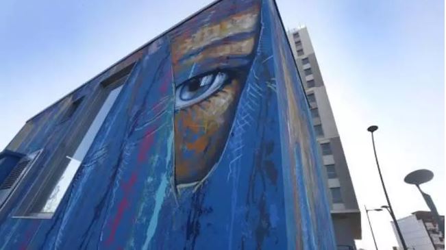 Sis murals donaran nova vida a l’entorn de les muralles d’Alzira per recordar Jaume I i el llegat de les cultures cristiana i àrab
