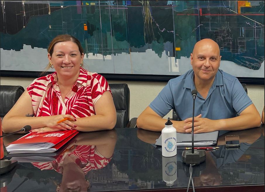 La secretària local del PSPV d’Alzira Gemma Alòs fa un pas al costat i deixa el lideratge de la candidatura en mans del seu número dos, Vicent de la Concepción