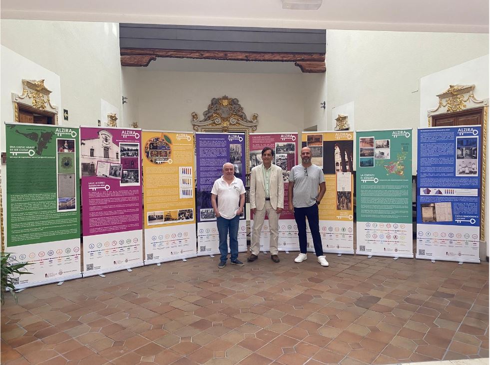 L’Ajuntament i l’Arxiu Municipal d’Alzira commemoren els 150 anys del títol de ciutat amb una exposició itinerant per les escoles