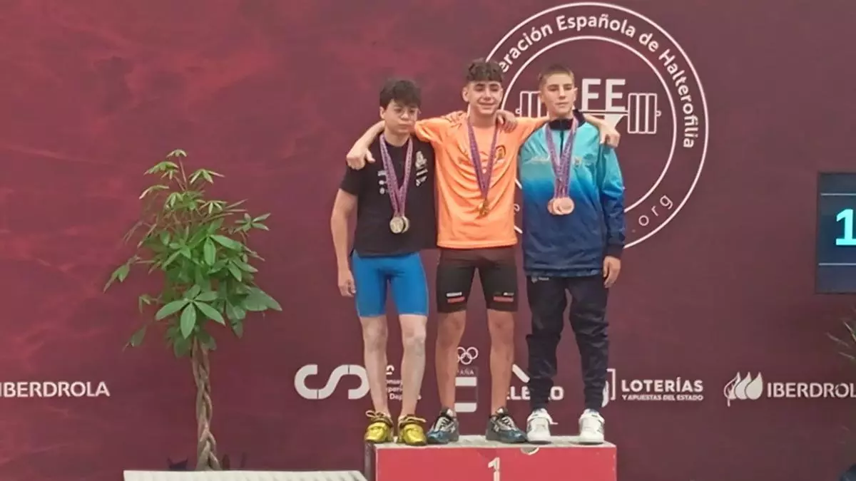 Álex Ramiro competix divendres al campionat d’Europa sub-15 d’halterofília