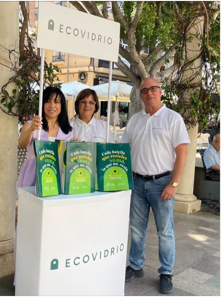Alzira reforça este estiu la sensibilització ciutadana per fomentar el reciclatge correcte dels envasos de vidre amb la participació en el Repte Mapamundi