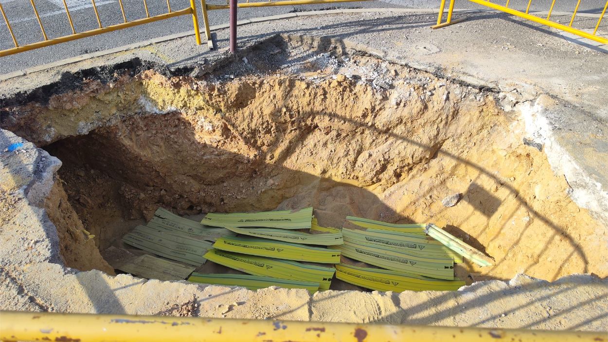 L’Ajuntament d’Alzira inicia la reparació i modernització de la xarxa de sajenament de l’avinguda Adrián Campos
