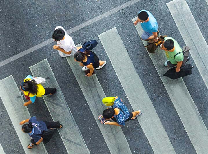 Alzira aposta per l’educació vial i entorns escolars més segurs per a la mobilitat amb motiu del Dia Mundial del Vianant