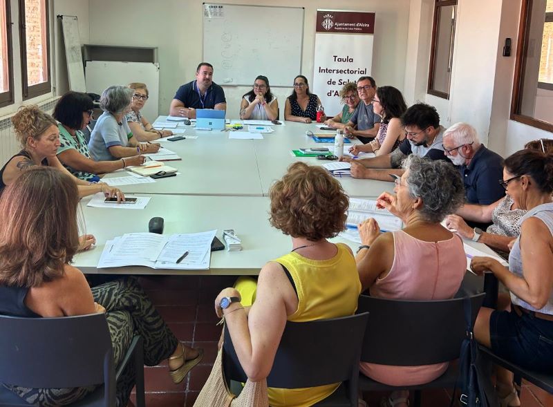 Diverses entitats reclamen la constitució d’un Consell Municipal de Persones Majors com a nou organisme de queixa i consulta