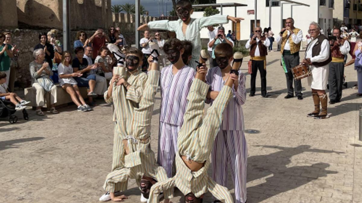 L’organització de les festes de la Mare de Déu del Lluch busquen xiquets i xiquetes a partir de 7 anys per ballar les dansetes a la processó