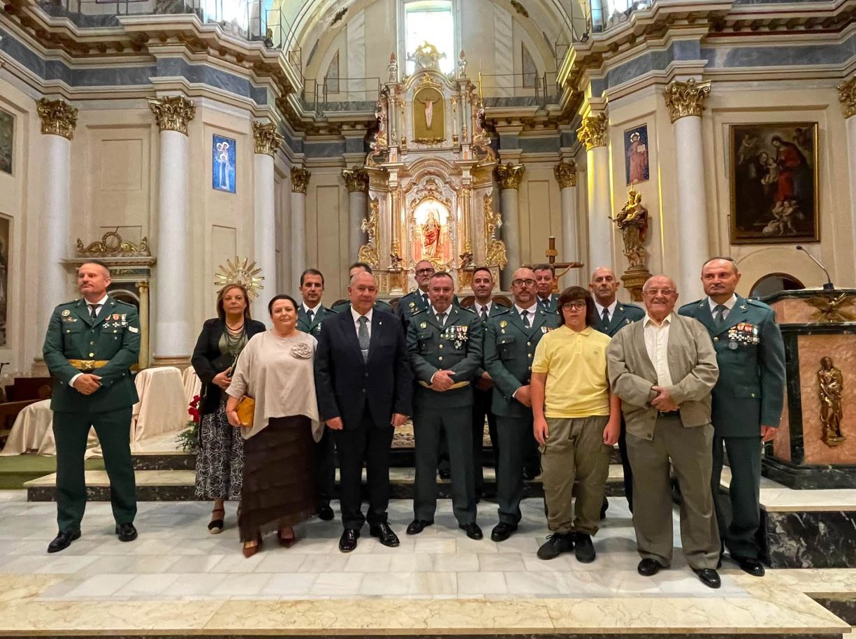 La Guàrdia Civil d’Alzira celebra el dia de la Mare de Déu del Pilar i dona la benvinguda al nou cap de la Comandància